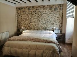 Habitacion tienda de felipe EL DESPACHO, Hotel in Santiago-Pontones