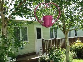 Hills View Accommadation、Borrisoleighのホテル