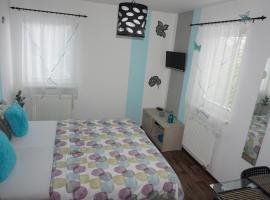 A picture of the hotel: Apartmány Freesia