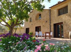 Hotel kuvat: Rural Can Garriga