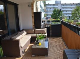 Hotel Photo: Exclusive city loft with amazing skyline view