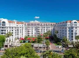 Hôtel Barrière Le Majestic Cannes, hotel Cannes-ban