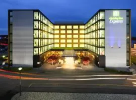 Holiday Inn Express Zürich Airport by IHG