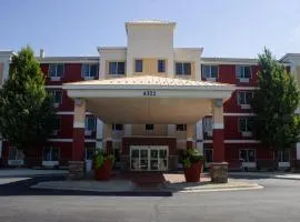 Holiday Inn Express and Suites St. Cloud, an IHG Hotel, hotell sihtkohas Saint-Cloud