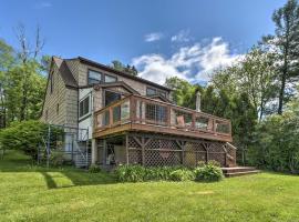 Hotel fotografie: Picturesque Cottage with Sunroom on Ashmere Lake!