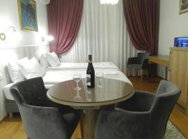 A picture of the hotel: ELIT APARTMAN