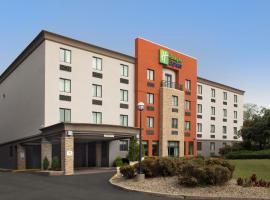 Фотографія готелю: Holiday Inn Express Boston - Saugus, an IHG hotel