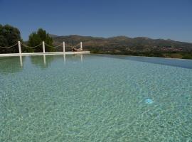 A picture of the hotel: MELILOFOS STUDIO 1 BDR w Pool in Evia island