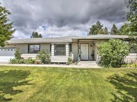 ホテル写真: Sunny Home with Patio Less Than 10 Mi to Lake Coeur dAlene