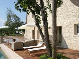 Фотография гостиницы: Asolo Villa Sleeps 6 with Pool and Air Con