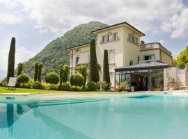 Hình ảnh khách sạn: Veglio Villa Sleeps 13 with Pool and Air Con