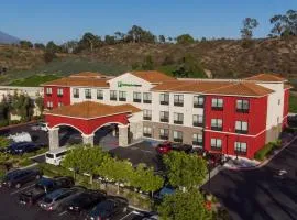 Holiday Inn Express & Suites - Lake Forest by IHG