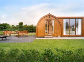 A picture of the hotel: Orchard Glamping