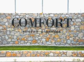 A picture of the hotel: Comfort Suites & Rooms