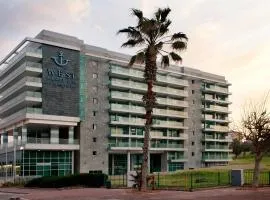 West All Suites Hotel Ashdod, viešbutis mieste Ašdodas