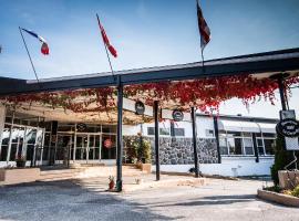 Hotel La Caravelle, hotel in Baie-Comeau