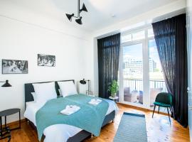 酒店照片: Family-friendly Waterfront Loft, 3 Bedrooms, 130 m2