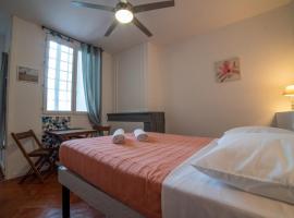 Hotel Photo: etape gimontoise 32 "Chambre tout confort"