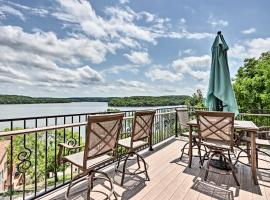 Hotel foto: Luxury Lake of the Ozarks Home with Boat Dock!