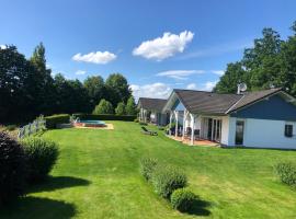 Hotel Photo: Holiday Home Bungalov Putim I