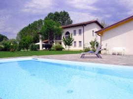 A picture of the hotel: Pool & Garden Villa Lelia