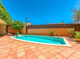 Hotel fotoğraf: Cozy Holiday Home in Cogolin with Private Pool