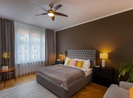 होटल की एक तस्वीर: Deluxe apartment in Old Town by Prague Days