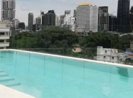 ashley hotel bkk