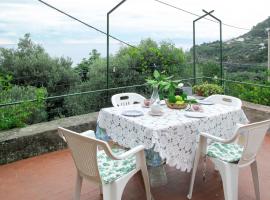 Hotel fotoğraf: Ferienhaus Varigotti 200S