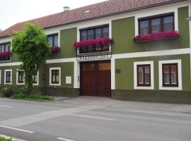 Hotel fotografie: Weghuberhof Ferienwohnungen