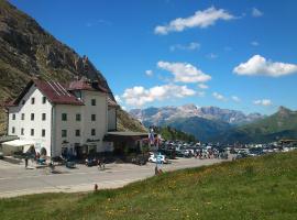 Hotel Col di Lana, Hotel in Canazei