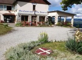 LA SOURCE Jacquet depuis 1954 Hôtel et Studio