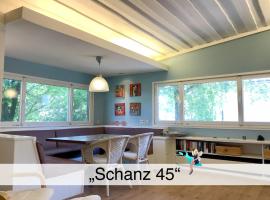 Foto di Hotel: Ferienhaus Schanz 45