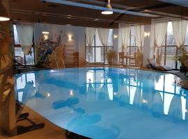 卡薩德魯每圖雷旅館，皮亞特拉尼亞姆茨的飯店