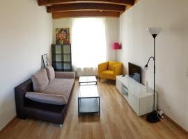 Gambaran Hotel: HSH Weber - 2 Bedroom Suite Apartment with Office, Salon and Kitchen in Bern by HSH Hotel Serviced Home