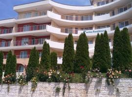 MARINA REZIDENCE ***, hotel in Kavarna