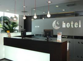 AS Porta de Barcelona, hotel a Castellbisbal
