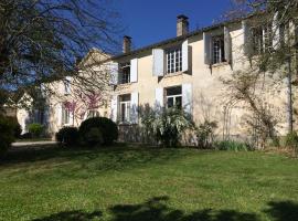 Hotel Foto: Château de Vertheuil