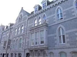 Carmelite Hotel
