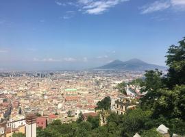 6 Small Rooms, hotel in Naples