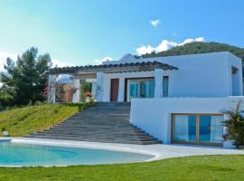 ホテル写真: Villa con vistas panoramicas en Ibiza con Infinity Pool