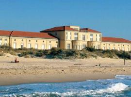 Zdjęcie hotelu: Finest Water Front Apartment - private beach access