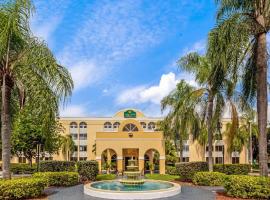 Hotel Foto: La Quinta by Wyndham Miami Lakes