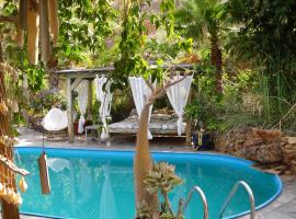 Hotel kuvat: jardin botanico Montecristo