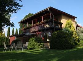 Hotel fotoğraf: Domček v záhrade