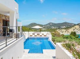Hotel fotografie: Sea view Villa in Santa Eulalia, Ibiza