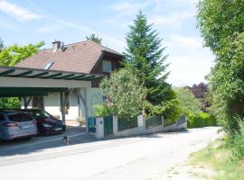 รูปภาพของโรงแรม: B&B Family Basement Apartment, Breakfast, Free Parking, 5km from Tulln