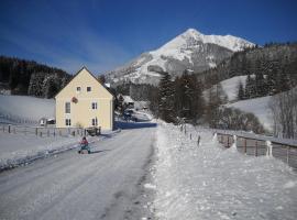 होटल की एक तस्वीर: Ferienwohnung Bluemelhube Wohnung Elisabeth