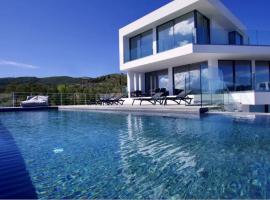 होटल की एक तस्वीर: Luxury Zakynthos best location
