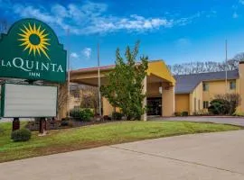 La Quinta Inn by Wyndham El Dorado, hotel en El Dorado